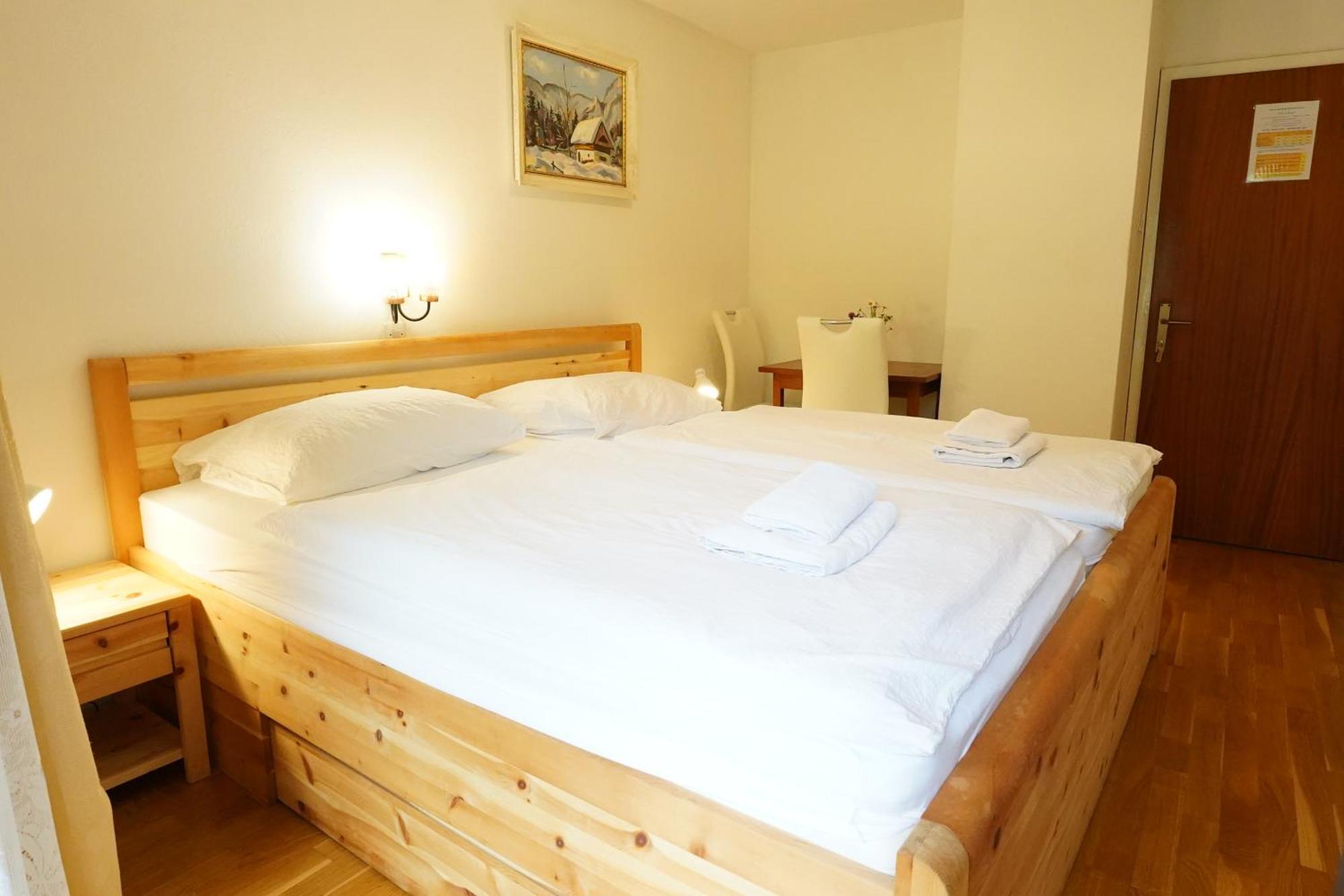 Sobe In Apartmaji Pri Ukcu Bohinj Luaran gambar