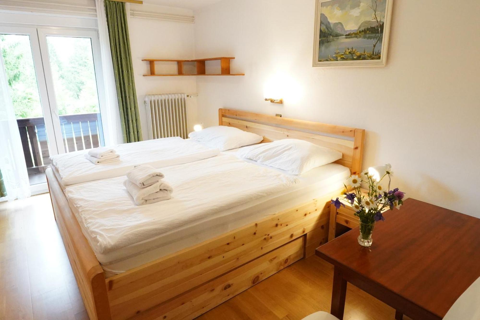 Sobe In Apartmaji Pri Ukcu Bohinj Luaran gambar