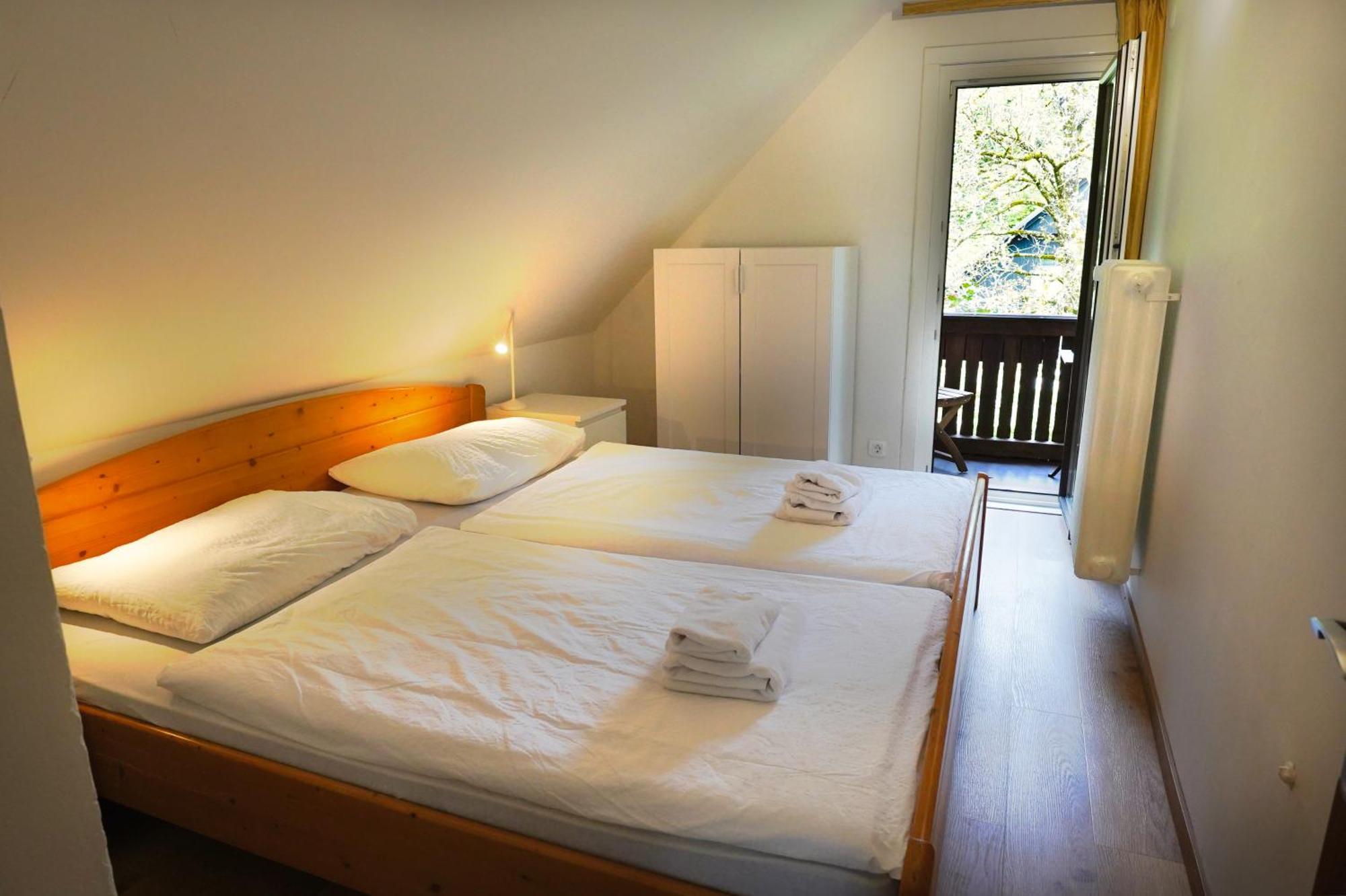 Sobe In Apartmaji Pri Ukcu Bohinj Luaran gambar
